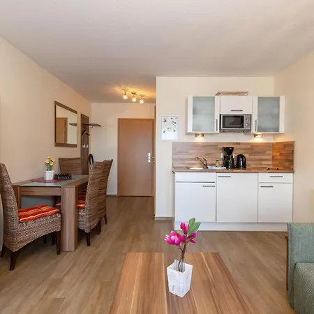 Yachthafenresidenz-wohnung-9303-887 Daire